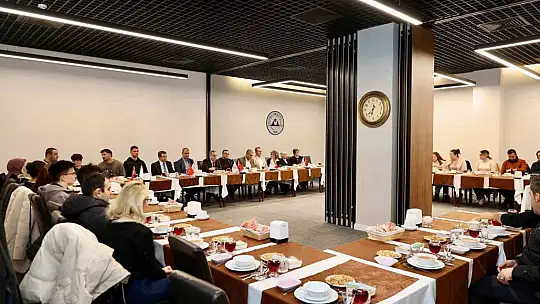 Başsavcı Korkmaz ve Rektör Prof. Dr. Altun, özel ihtiyaçlı öğrenciler ile iftar yaptı