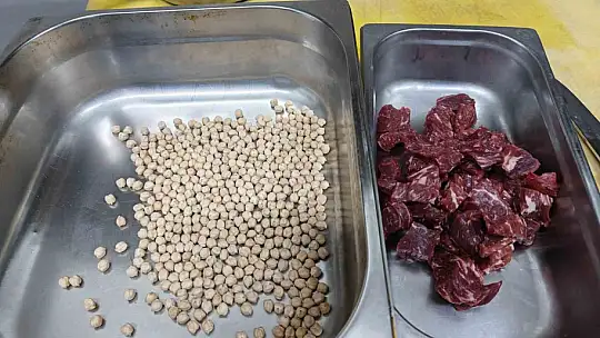 Bayram sofrasının geleneksel lezzeti: Etli nohut yahnisi