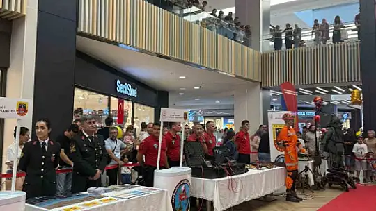 Bayramlar KUMSMALL'da bir başka