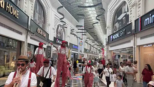 Bayramlar KUMSMALL'da bir başka