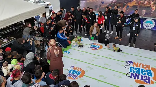 Bebekler ve çocuklar Uluslararası Kayseri Yarı Maratonu'na renk kattı
