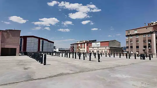Bedesten katlı otopark çatısı yenileniyor