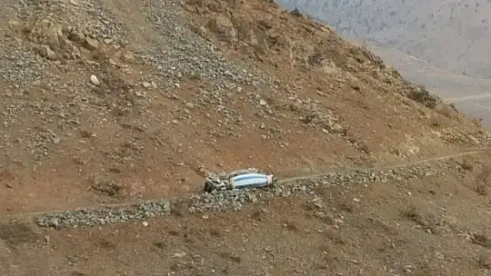 Beton mikseri yamaçtan yuvarlandı: 1 yaralı