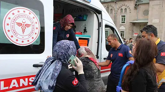 Beton mikserinin pompası patladı: 5 kişi hastaneye kaldırıldı