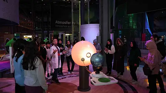 Bilim Merkezi, öğrencileri bilimle tanıştırmaya devam ediyor