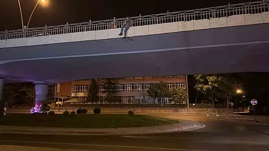 Bir haftada 2 kez intihara kalkışan şahıs ikna edildi