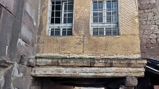 Bu mahalle tarih kokuyor