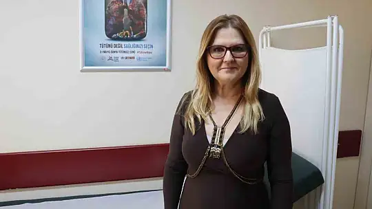 Bu merkeze gelen sigarayı bırakıyor