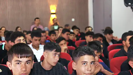 Bünyan Belediye Başkanı Selahattin Metin'den mesleki eğitime destek