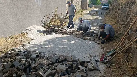 Bünyan Belediyesi'nden ilçede yol ve parke çalışmaları