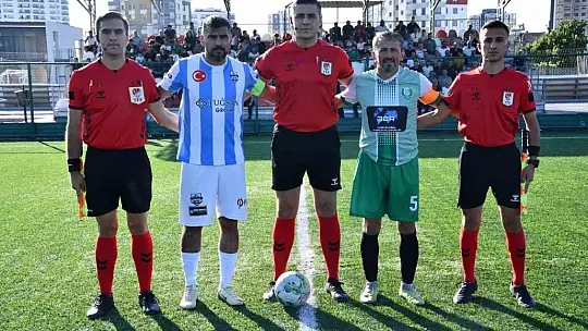 Bünyan Belediyespor şampiyon