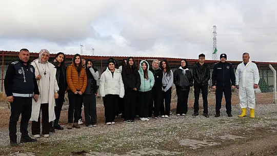 Bünyan'da öğrencilerden sokak hayvanları için anlamlı etkinlik