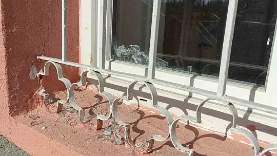 Bünyan'da yaşlı kadının evinin taşlandığı iddiası