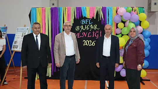 Bünyan Fen Lisesi'nde düzenlenen TÜBİTAK Bilim Fuarı'na yoğun ilgi