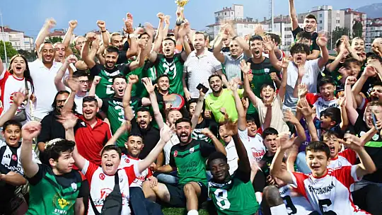 Büyük Toramanspor 1. Amatör Küme'ye yükseldi