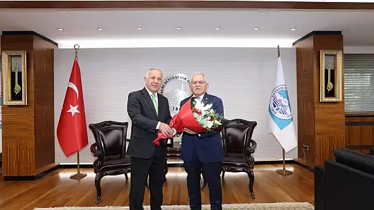 Büyükkılıç, 199. kuruluş yıl dönümü ve Zabıta Haftası'nda zabıta teşkilatı mensuplarını kabul etti