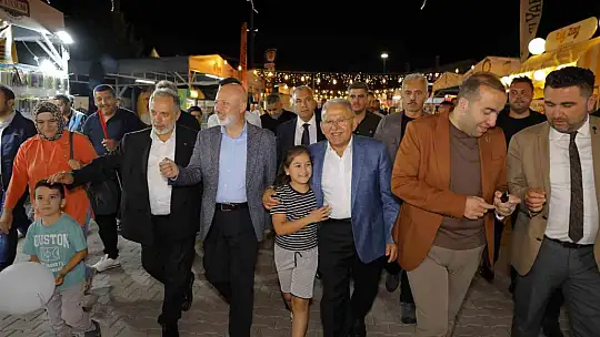 Büyükkılıç, Fuar38'de Kayserililerin coşkusunu paylaştı
