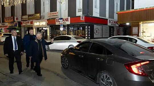 Büyükkılıç, Millet Caddesi'nde yapımı tamamlanan aydınlatma sistemini inceledi