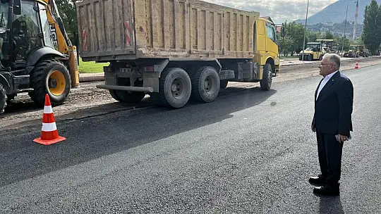 Büyükkılıç'tan, 9 bin 200 ton sıcak asfalt kullanılan çalışmada inceleme