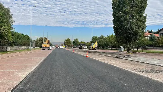Büyükkılıç'tan, 9 bin 200 ton sıcak asfalt kullanılan çalışmada inceleme