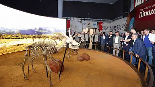 Büyükkılıç'tan Bakan Tunç'a, Kültepe Kaniş Karum ve 7,5 milyon yıllık fosillerin tanıtımı