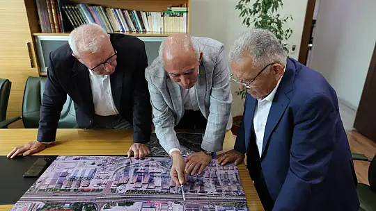 Büyükkılıç'tan DSİ kavşağındaki trafik sorununu çözecek projeye dair istişare toplantısı