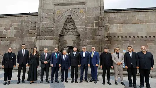 Büyükkılıç ve Acar'dan Kayseri'nin kültüründen gençliğine uzanan buluşma