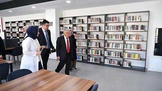 Büyükkılıç ve Boyraz, Talas Mevlana Sosyal Yaşam Merkezi'ni ziyaret etti