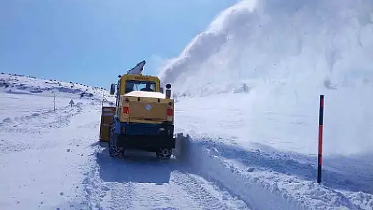 Büyükşehir 108 mahalle yolunu açtı, kapalı yol bırakmadı