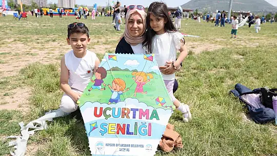 Büyükşehir, baharın renklerini uçurtmalarla gökyüzüne yansıttı