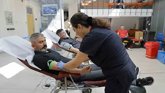 Büyükşehir Belediyesi'nden kan bağışı duyarlılığı