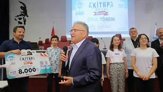 Büyükşehir'de kitap okuma rüzgarı esti