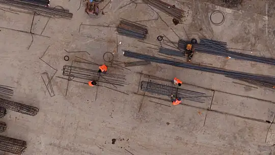 Büyükşehir'de pazar günü de durmak yok: Kartal Katlı Kavşağı'nda hummalı çalışma