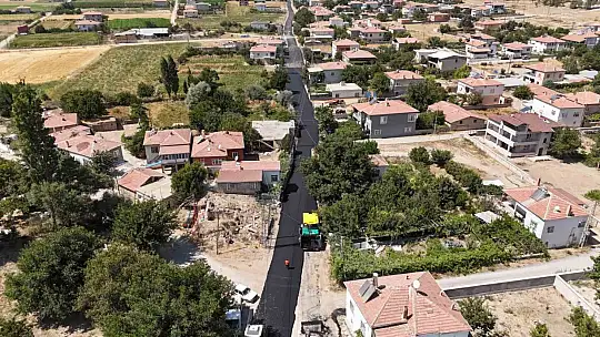 Büyükşehir'den Develi ilçesi Gazi Mahallesi'nde 8 milyon TL'lik sıcak asfalt yatırımı