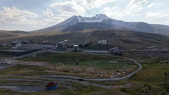 Büyükşehir'den Erciyes'te dört mevsim turizm hamlesi