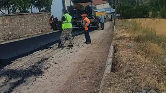 Büyükşehir'den Özvatan ilçe merkezinde 19 milyon TL'lik sıcak asfalt yatırımı