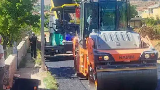 Büyükşehir'den Özvatan ilçe merkezinde 19 milyon TL'lik sıcak asfalt yatırımı
