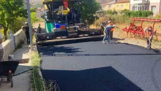 Büyükşehir'den Özvatan ilçe merkezinde 19 milyon TL'lik sıcak asfalt yatırımı