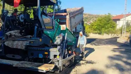 Büyükşehir'den Özvatan ilçe merkezinde 19 milyon TL'lik sıcak asfalt yatırımı