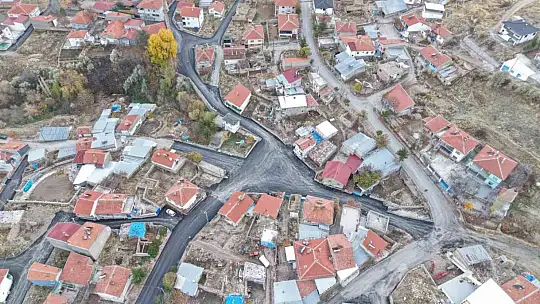 Büyükşehir'den Özvatan Küpeli Mahallesi'nde 5 bin 300 ton sıcak asfalt ile konforlu ulaşım