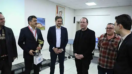 Büyükşehir'den Sarıoğlan KAYMEK'te kurumlar arası masa tenisi ve dart turnuvası