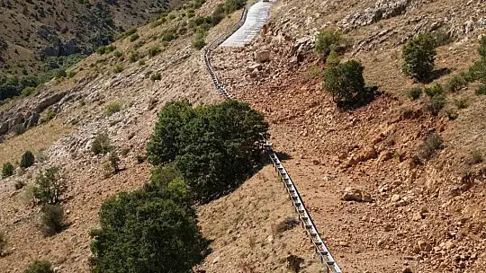 Büyükşehir'den Sarız'da ulaşım için 1,3 kilometrelik güzergâhta hummalı çalışma