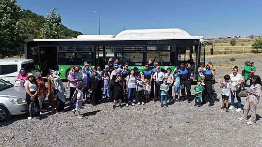 Büyükşehir Engelsiz Çocukevi'nin özel konukları, Atlı Polis Grup Amirliği'ne konuk oldu