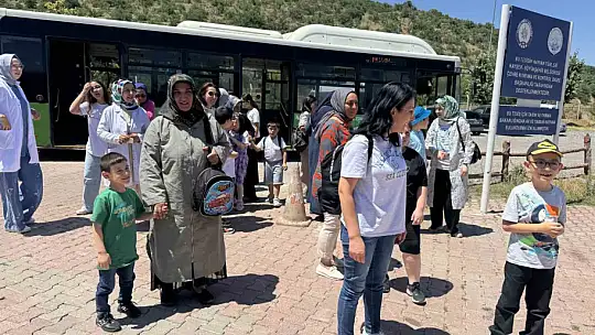 Büyükşehir Engelsiz Çocukevi'nin özel konukları, Atlı Polis Grup Amirliği'ne konuk oldu