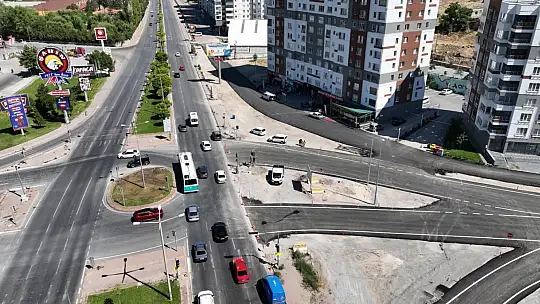 Büyükşehir Erkilet Bulvarı'ndan Sancaktepe'ye yeni bağlantı yolunu hizmete açtı
