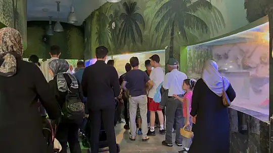 Büyükşehir Hayvanat Bahçesi'ni 30 Ağustos'ta 5 bin 500 kişi ziyaret etti
