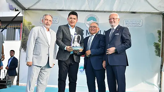 Büyükşehir'in 110 milyon TL'lik Talas Mevlana Sosyal Yaşam Merkezi tanıtıldı