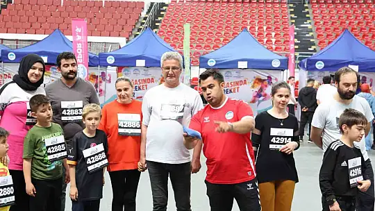 Büyükşehir'in Aile Yılı'na özel etkinliğinde aileler kıyasıya yarıştı