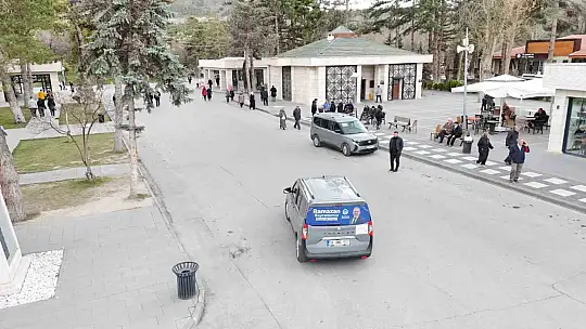 Büyükşehir'in kabir ziyareti hizmetine vatandaştan tam not