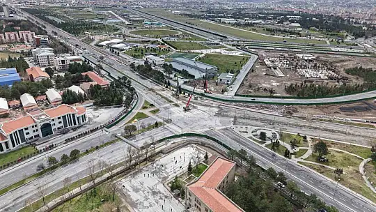 Büyükşehir'in Kartal Katlı Kavşağı Projesi'nde yoğun mesai